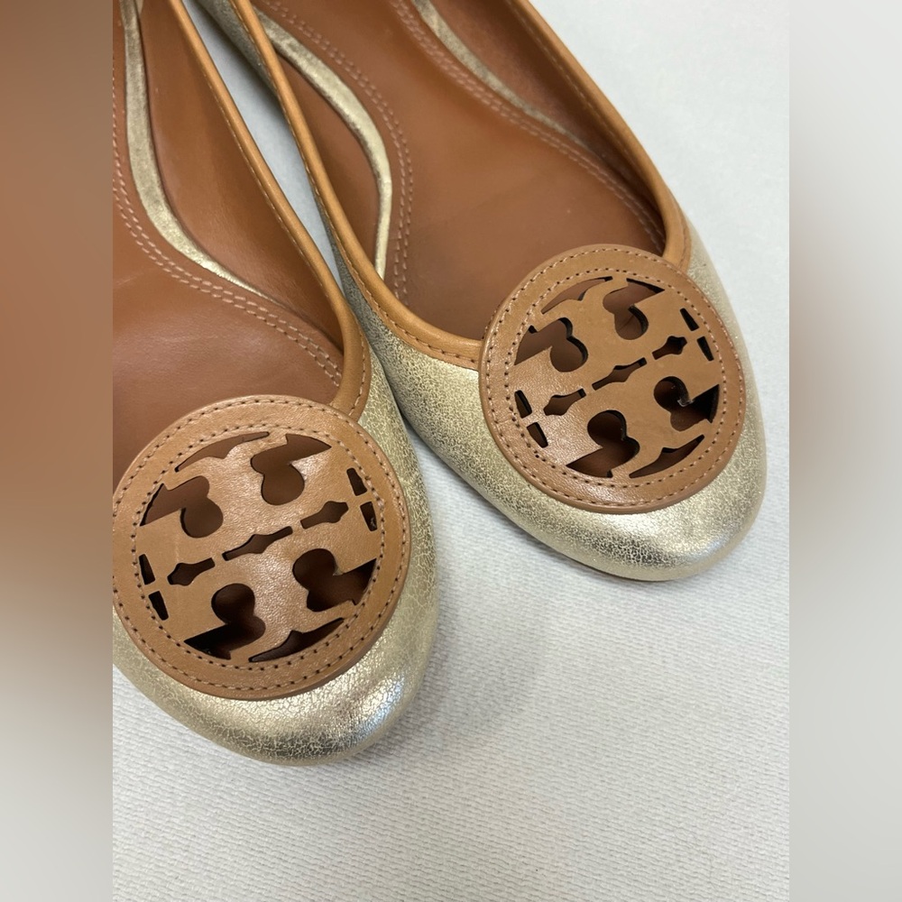 Tory Burch Louisa Gold Tan Ballet Flats 9 - Picture 4 of 8